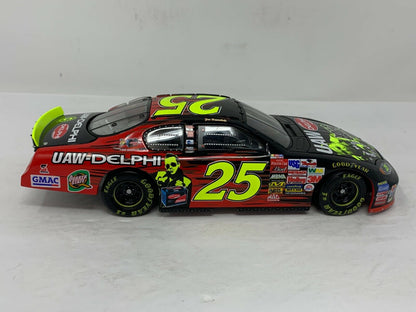 Action Nascar #25 Joe Nemechek UAW Delphi Uncle Kracker Monte Carlo 1:24 Diecast