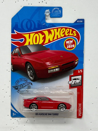 Hot Wheels 1989 Porsche 944 Turbo 1:64 Diecast