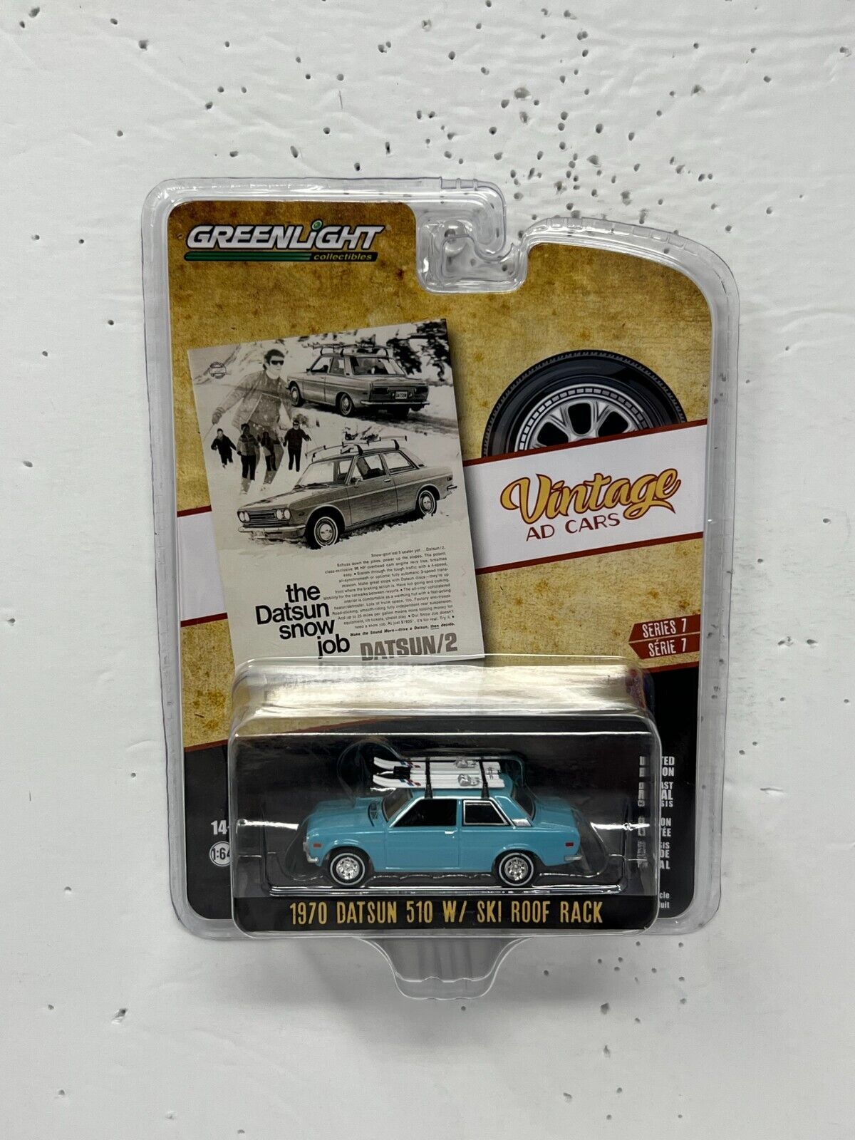 Greenlight Vintage Ad Cars 1970 Datsun 510 with Ski Roof Rack 1:64 Diecast