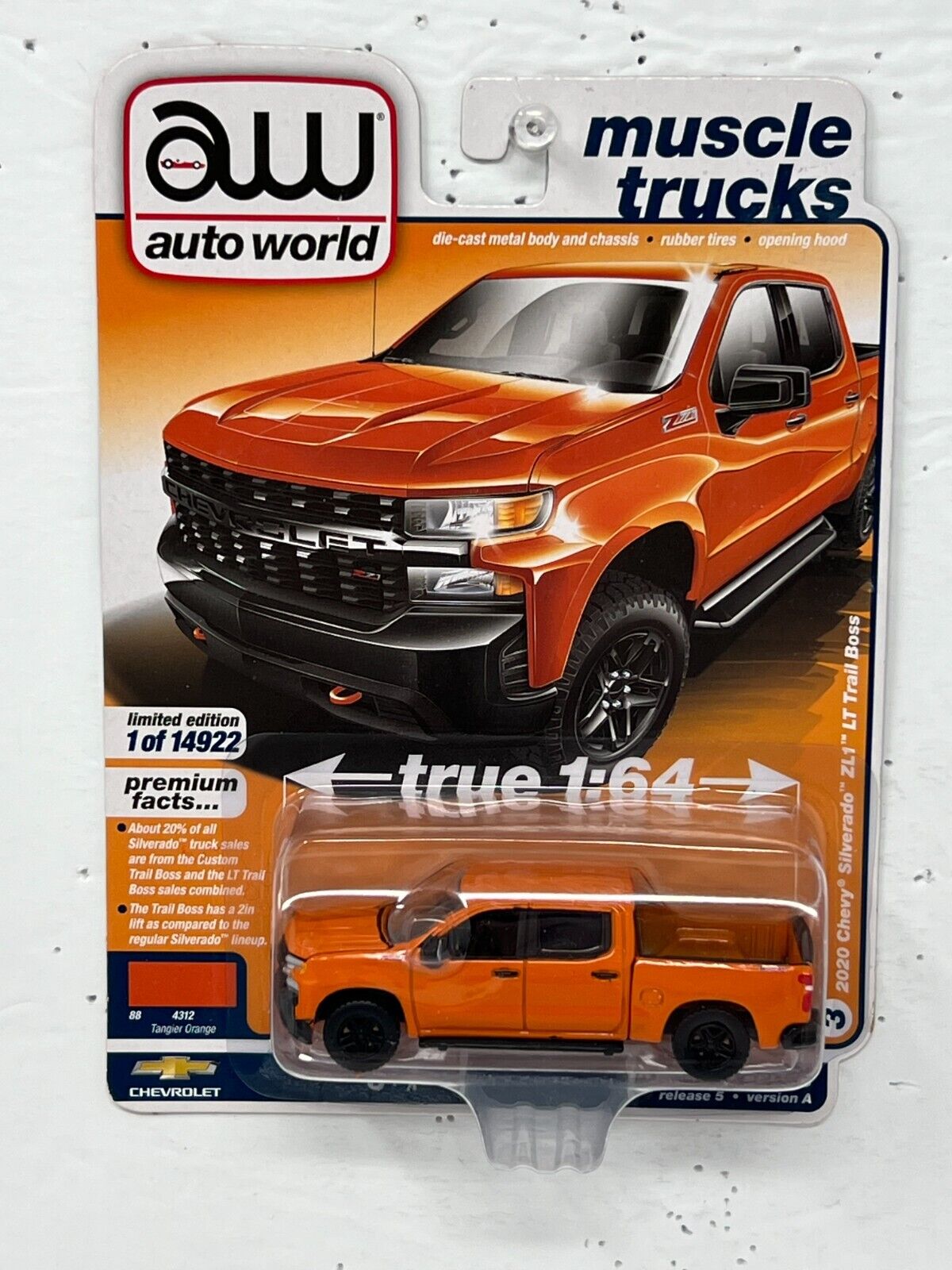 Auto World Muscle Trucks 2020 Chevy Silverado ZL1 LT Trail Boss 1:64 Diecast VA V