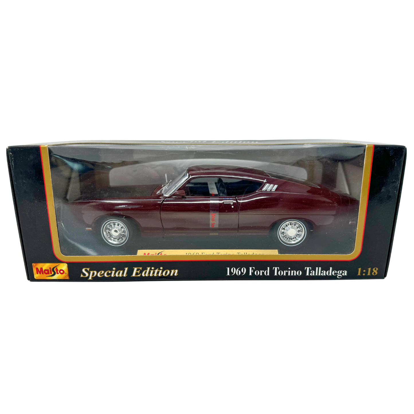 Maisto 1969 Ford Torino Talladega Special Edition 1:18 Diecast