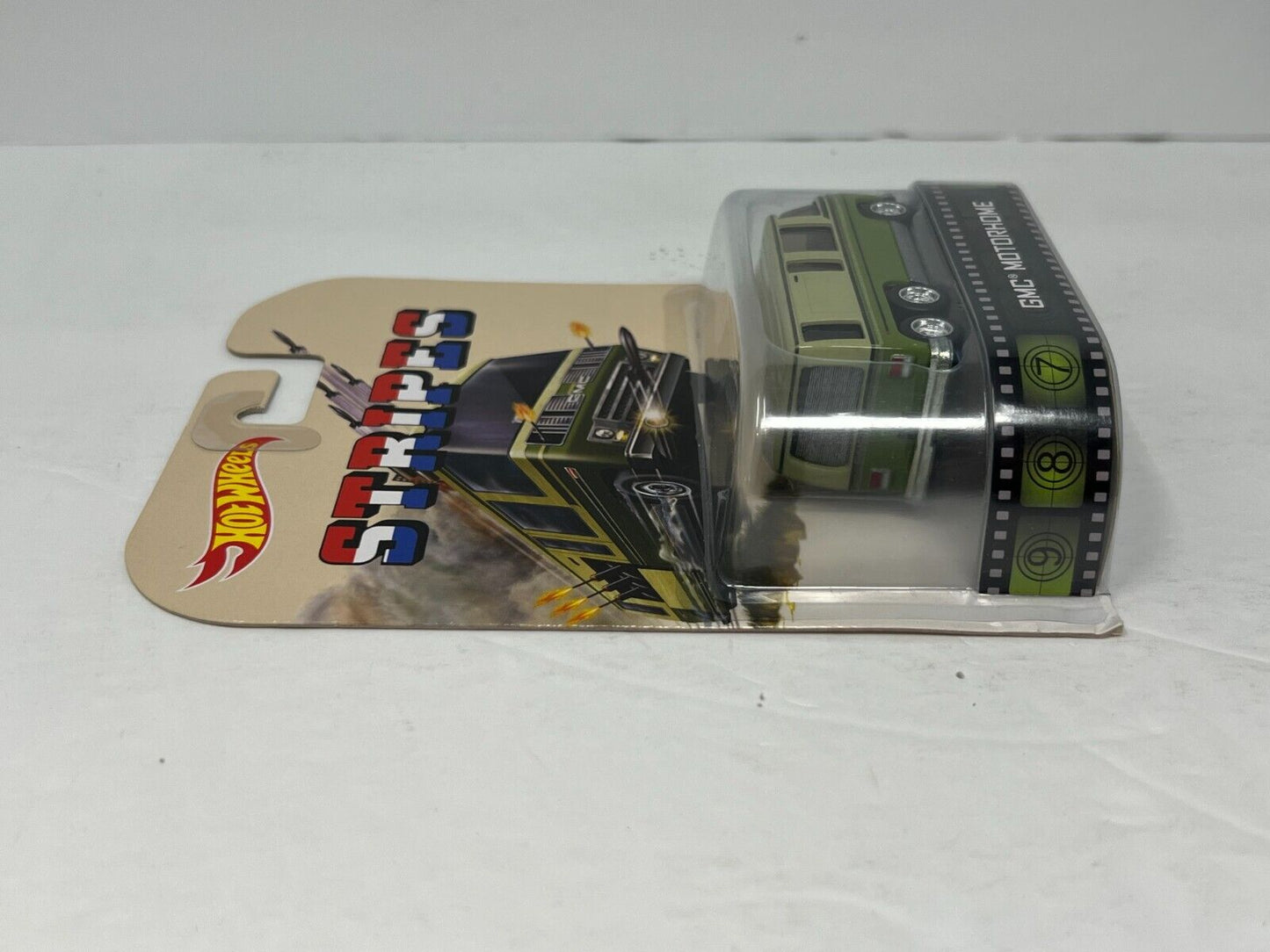 Hot Wheels Retro Entertainment Stripes GMC Motorhome 1:64 Diecast