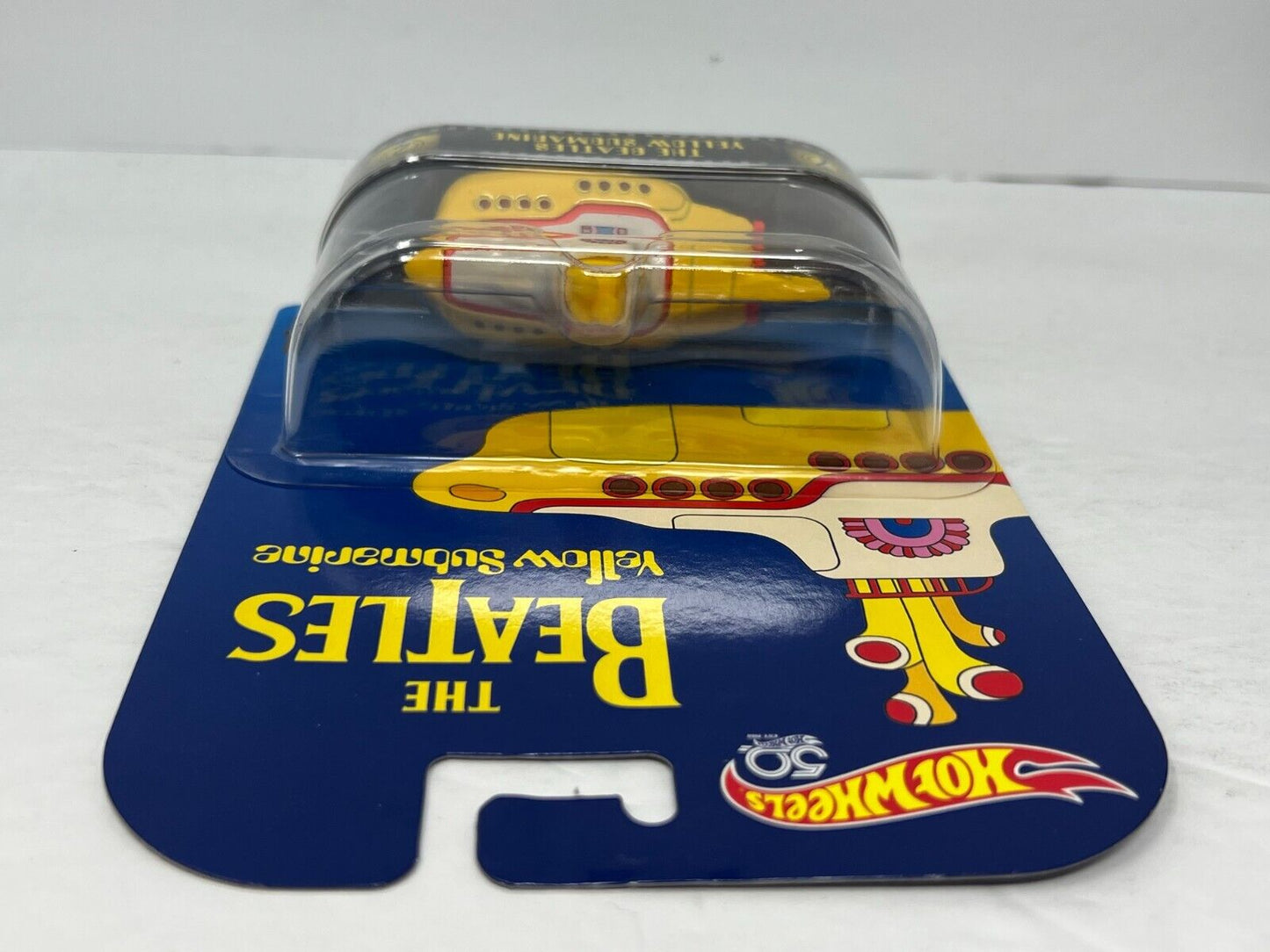 Hot Wheels Retro Entertainment The Beatles Yellow Submarine 1:64 Diecast