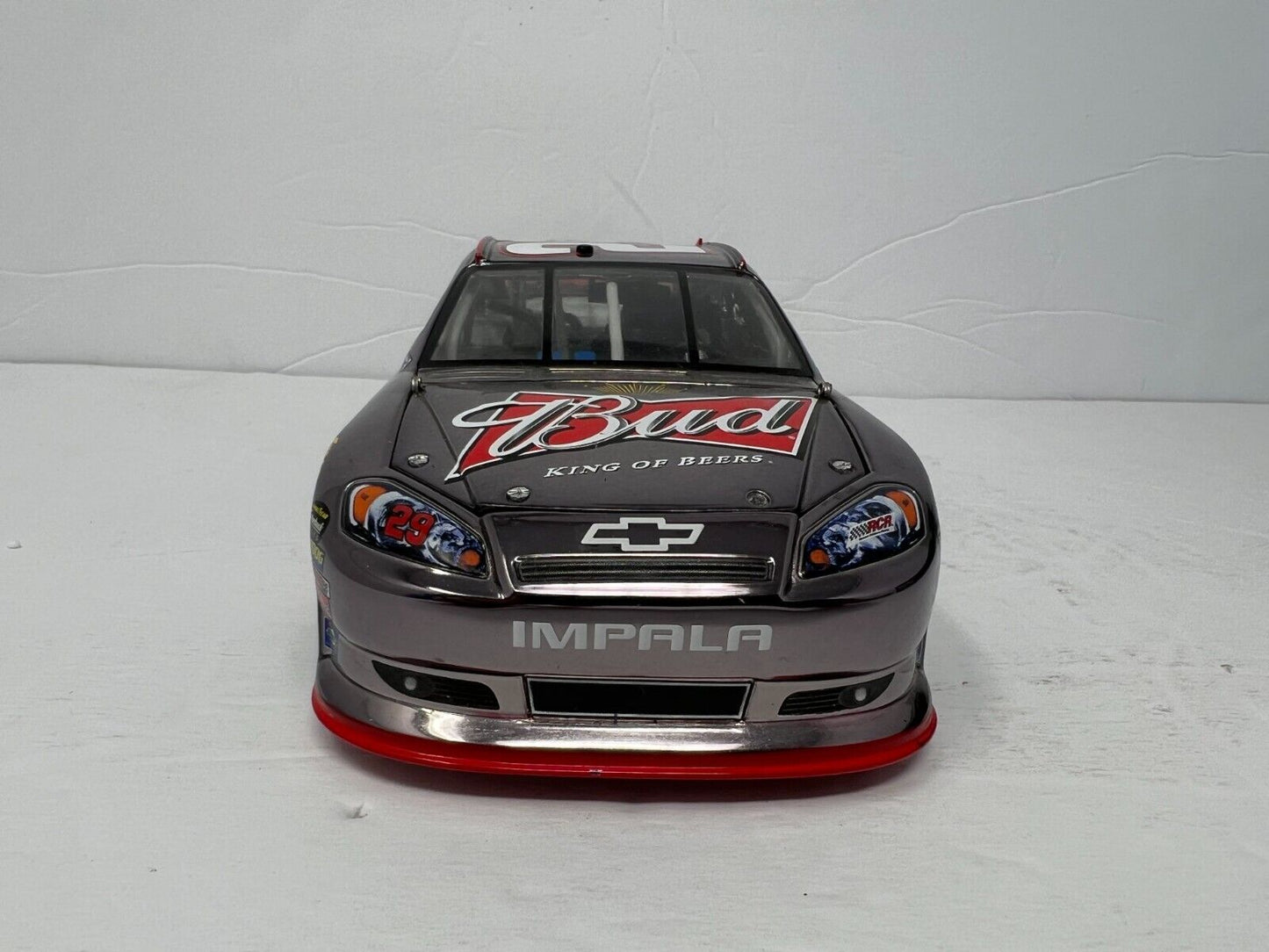 Lionel Nascar #29 Kevin Harvick Budweiser '11 Chevy Impala Gunmetal 1:24 Diecast