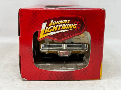 Johnny Lightning 1969 Dodge Charger R/T 1:24 Diecast