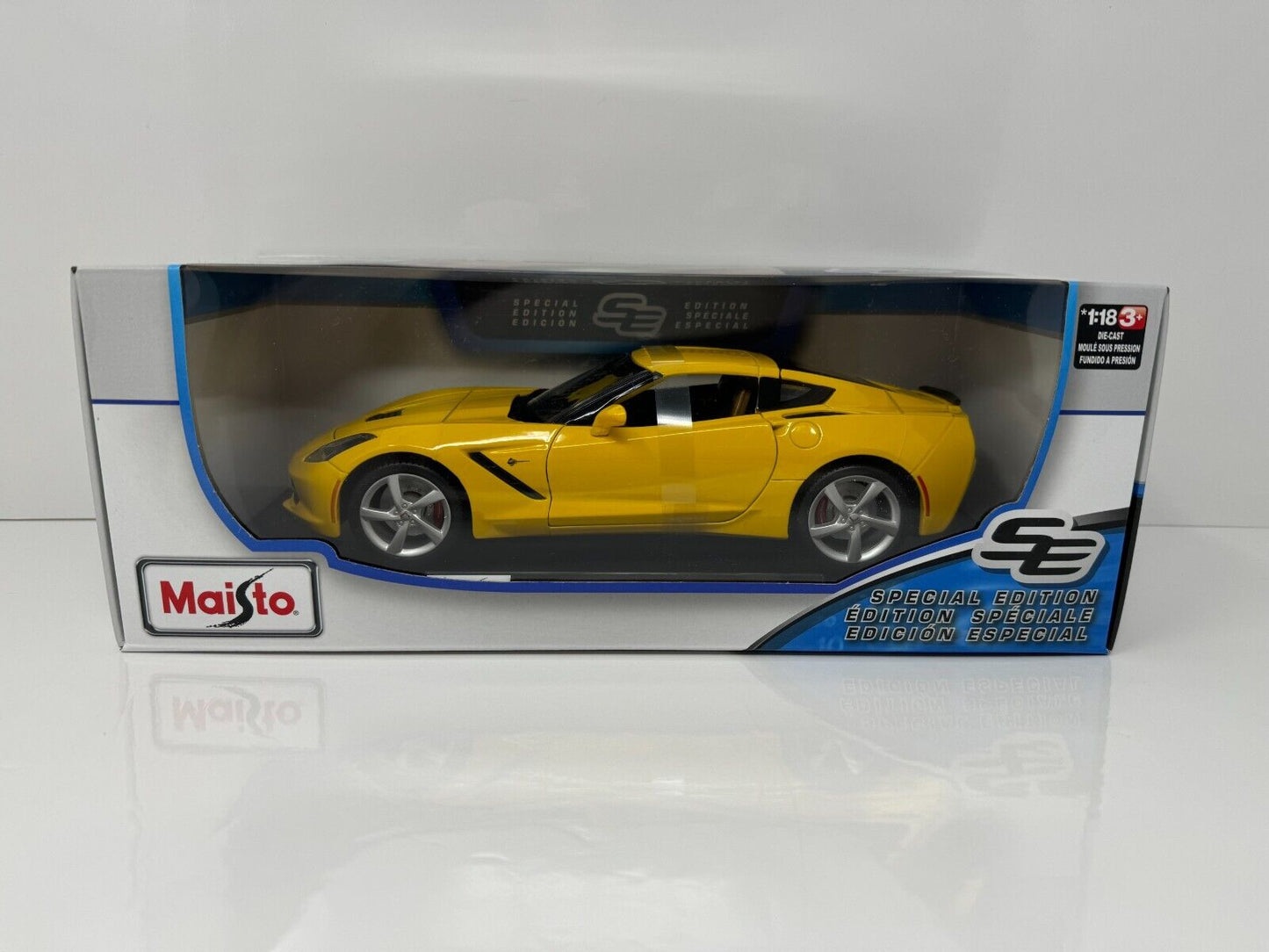 Maisto 2014 Chevrolet Corvette Stingray Z51 Special Edition 1:18 Diecast Yellow