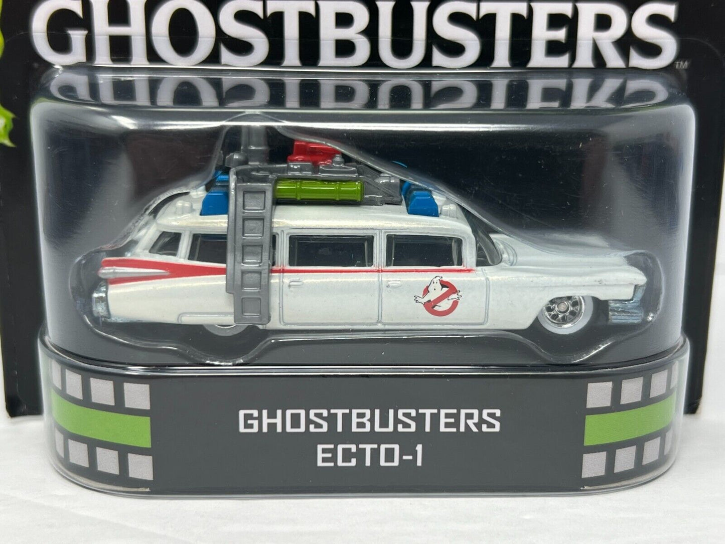 Hot Wheels Retro Entertainment Ghostbusters Ecto-1 1:64 Diecast