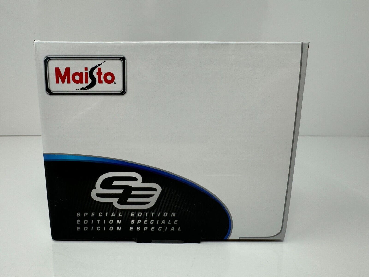 Maisto 2021 Aston Martin Valkyrie Special Edition 1:18 Diecast