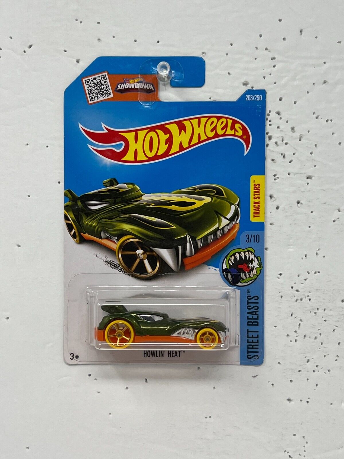 Hot Wheels Treasure Hunt Street Beasts Howlin' Heat 164 Diecast