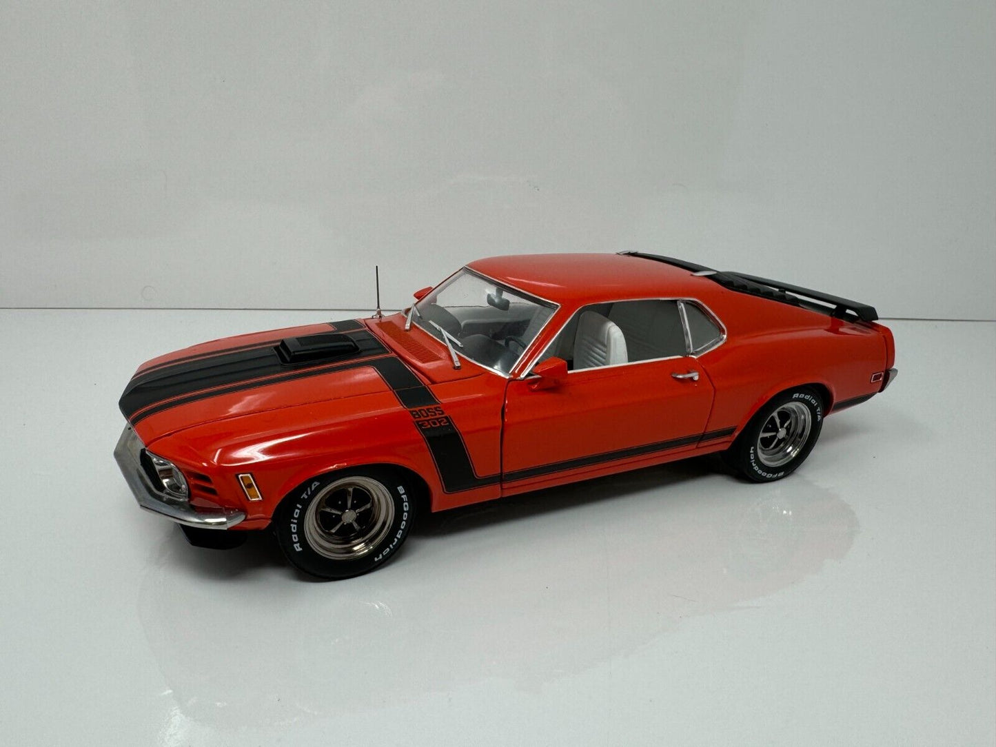 Greenlight Highway 61 1970 Ford Mustang Boss 302 limited Edition 1:18 Diecast