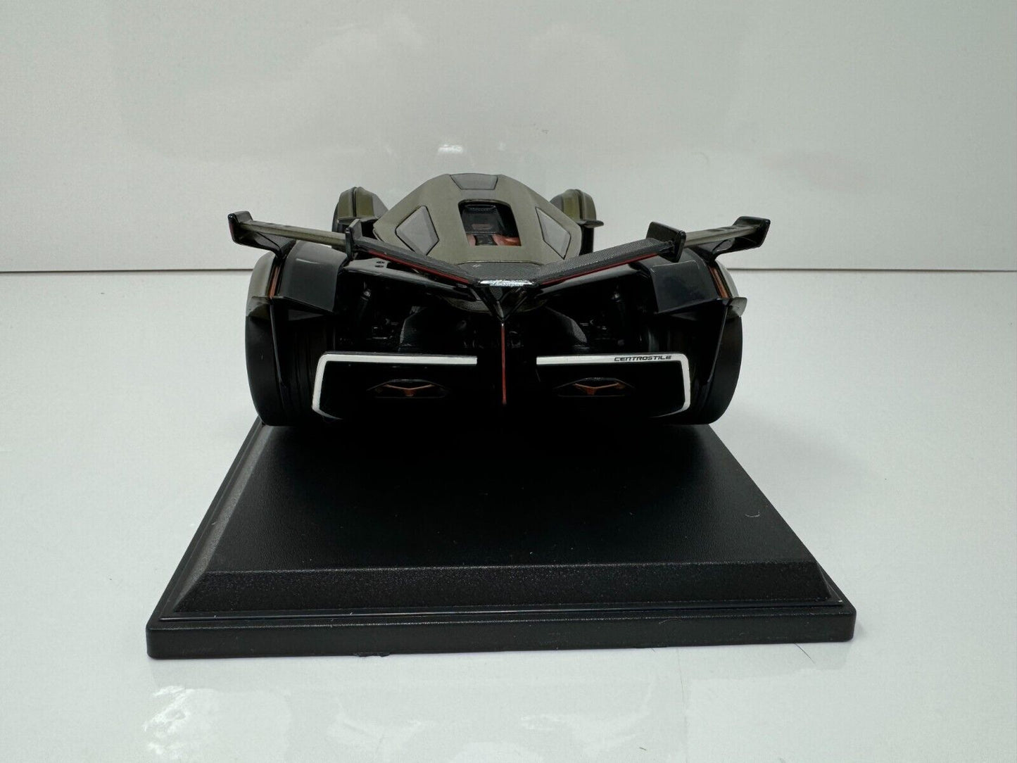 Maisto Lamborghini V12 Vision Gran Turismo Special Edition 1:18 Diecast