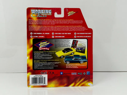 Johnny Lightning Working Class 1999 Ford F-450 Tow Truck 1:64 Diecast