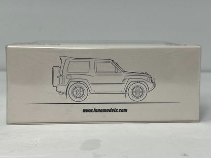 Innovative Service Mitsubishi Pajero Evolution 1:64 Diecast