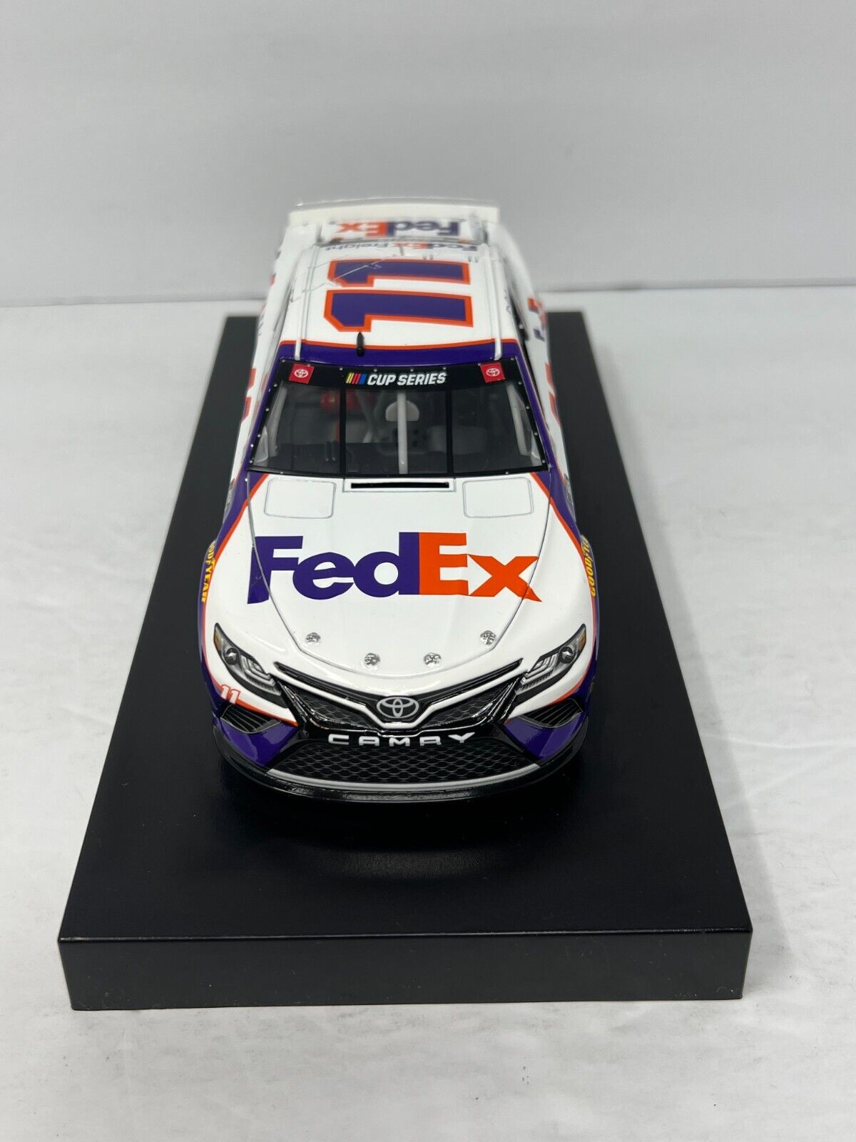 Lionel Nascar #11 Denny Hamlin FedEx Freight 2020 Camry 1:24 Diecast