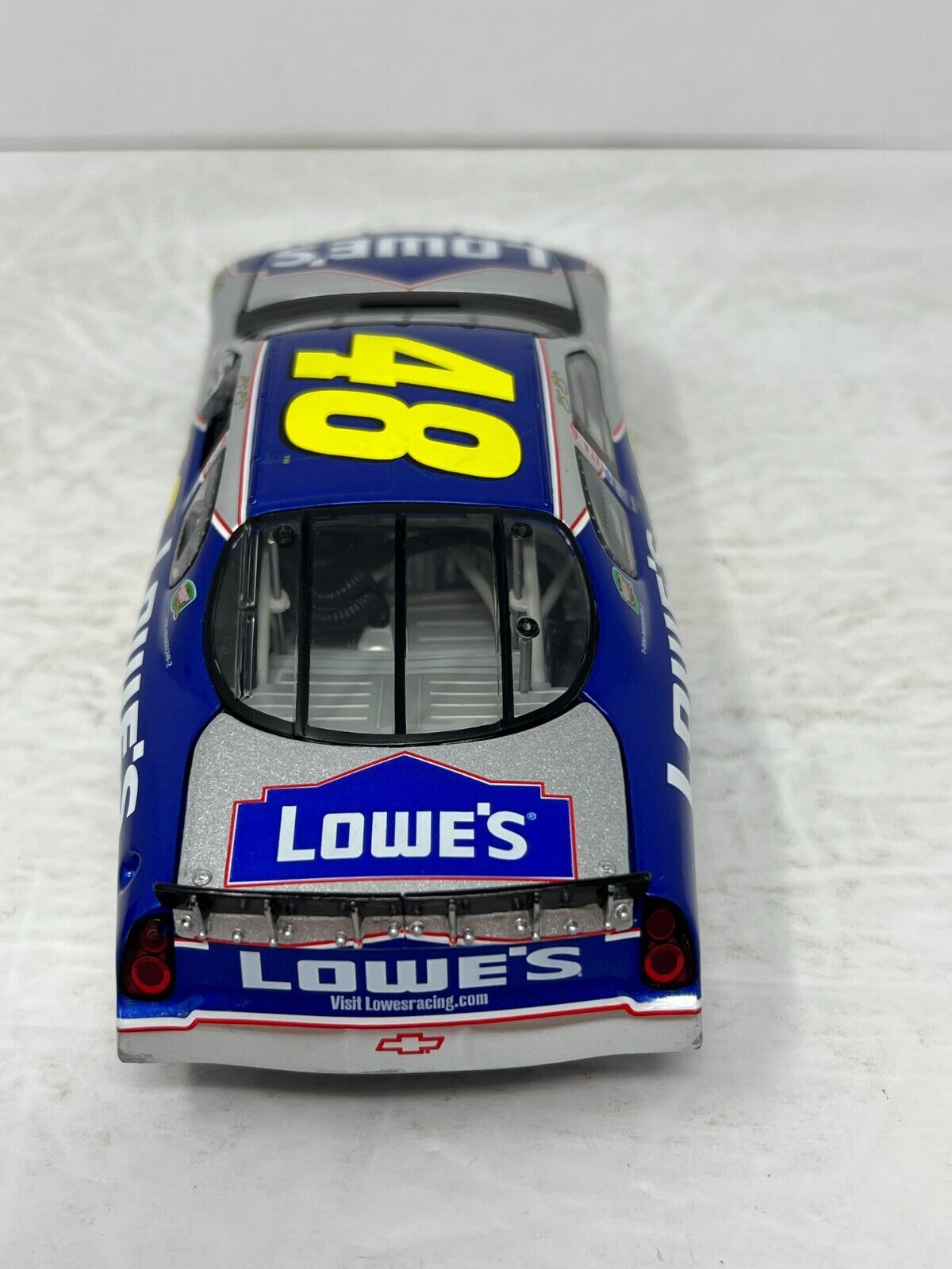 Action Nascar #48 Jimmie Johnson Lowe's GM Dealers 2004 Monte Carlo 1:24 Diecast