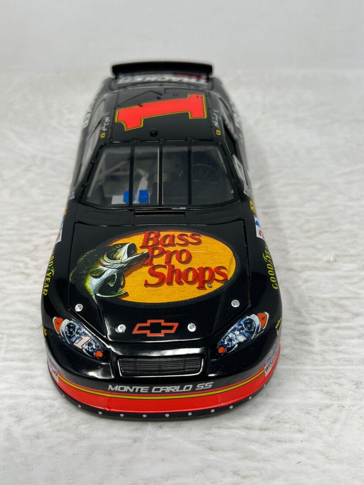 Action Nascar #1 Martin Truex Jr. Bass Pro GM Dealers 2007 1:24 Diecast 1 of 600