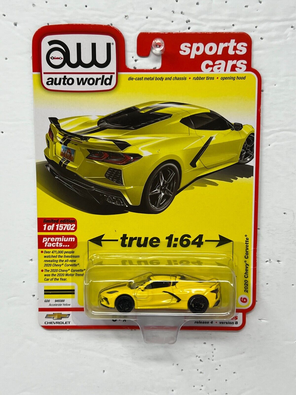 Auto World Sports Cars 2020 Chevy Corvette 1:64 Diecast Version B