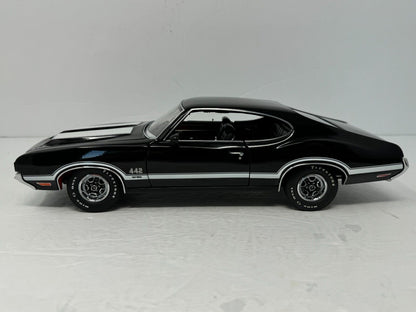 Exact Details Replicas 1971 Oldsmobile 442 W-30 1:18 Diecast