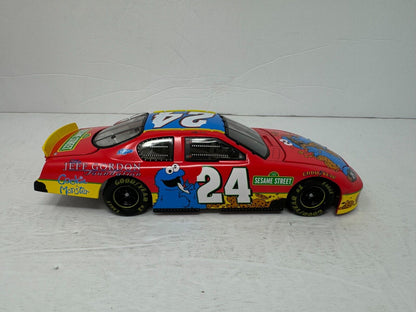 Action Nascar #24 Jeff Gordon Foundation Sesame Street 2003 Chevy 1:24 Diecast