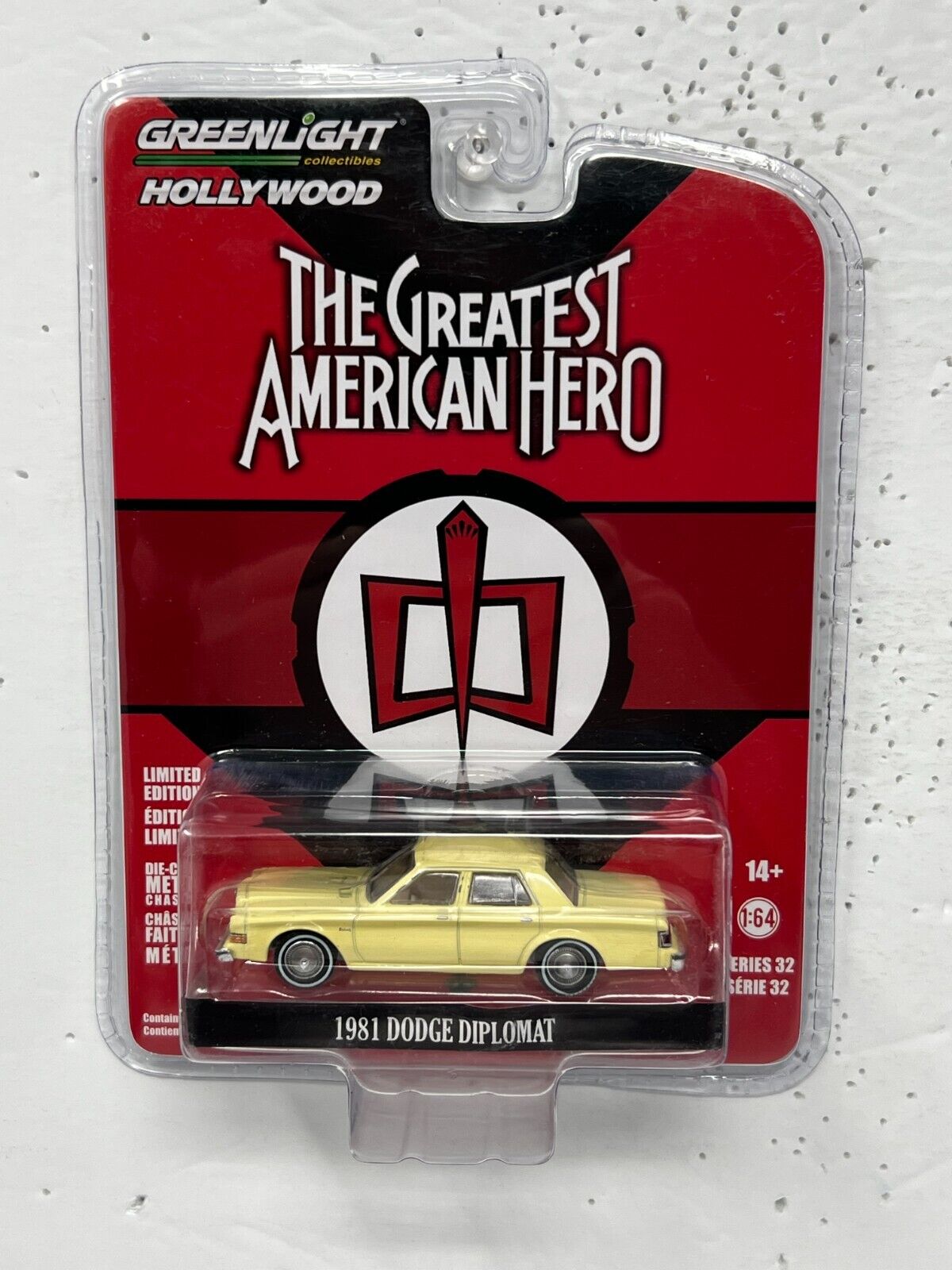 Greenlight Hollywood The Greatest American Hero 1981 Dodge Diplomat 1:64 Diecast