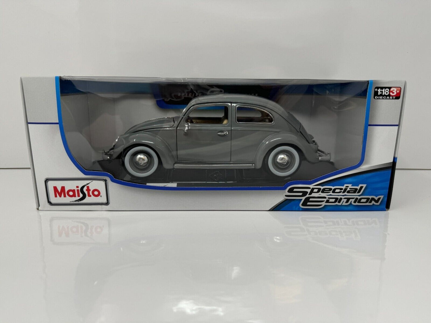 Maisto 1955 Volkswagen Kafer-Beetle Special Edition 1:18 Diecast