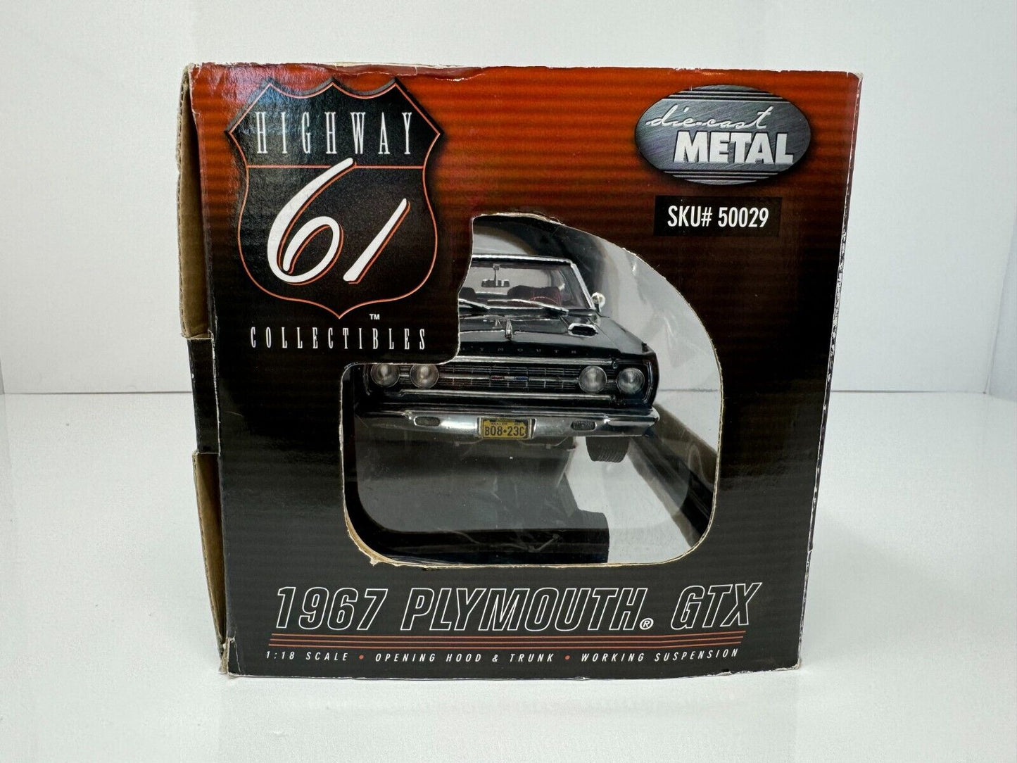 Highway 61 Collectibles 1967 Plymouth GTX 1:18 Diecast