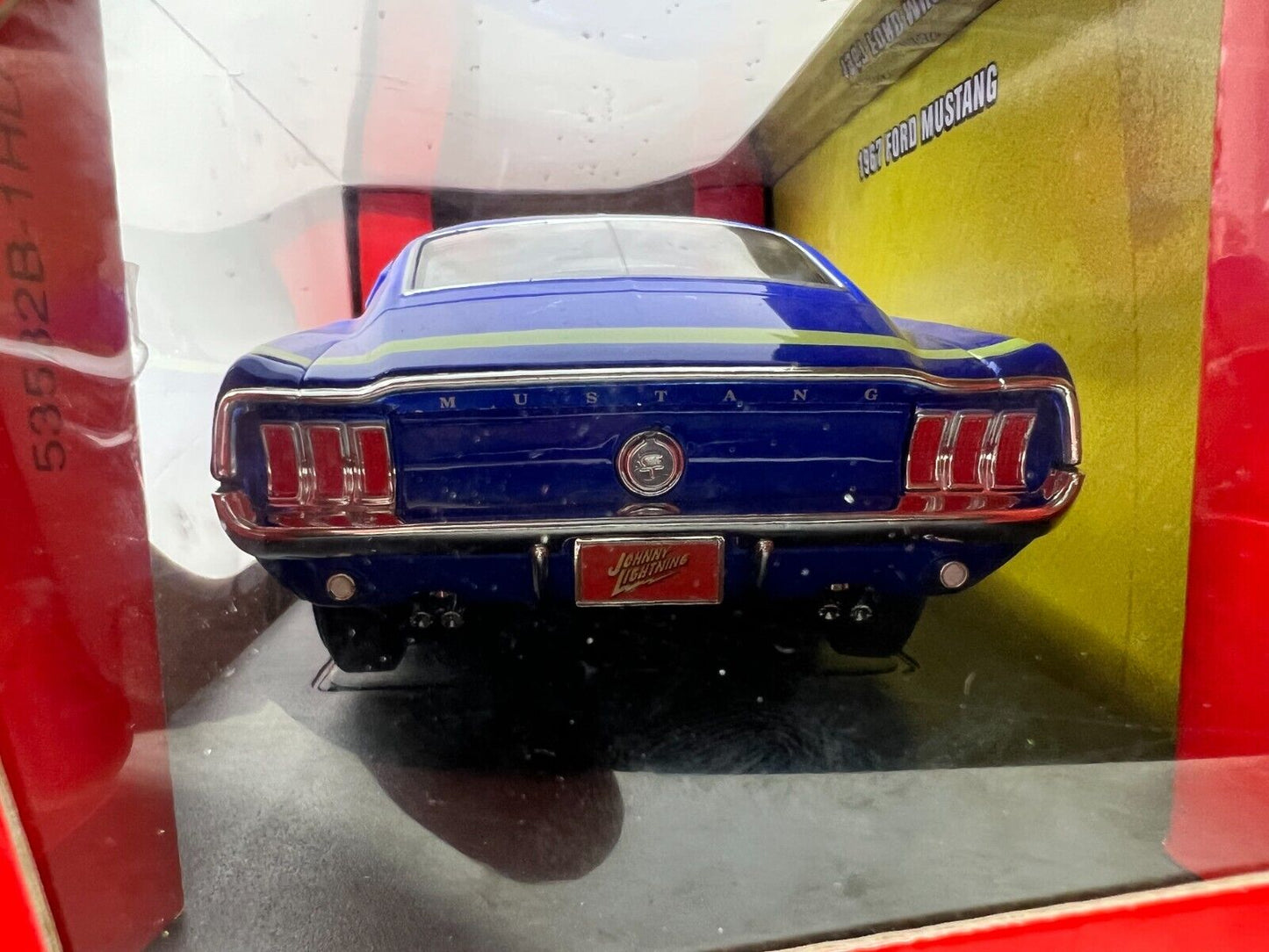 Johnny Lightning 1967 Ford Mustang Muscle Cars Collection 1:18 Diecast