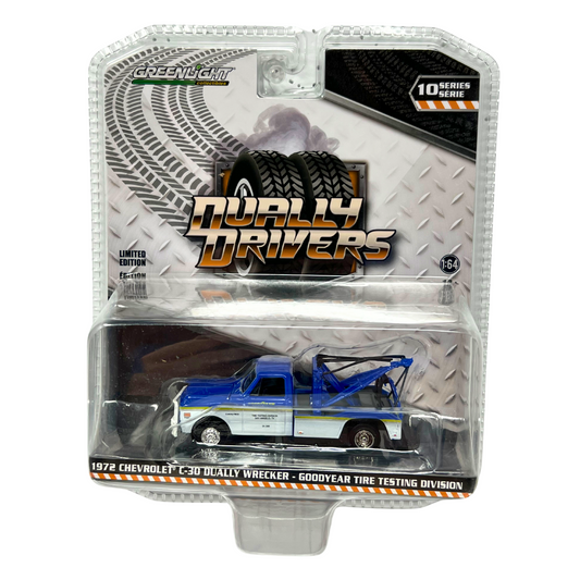 Greenlight Dually Drivers 1972 Chevrolet C-30 Dually Wrecker 1:64 Diecast