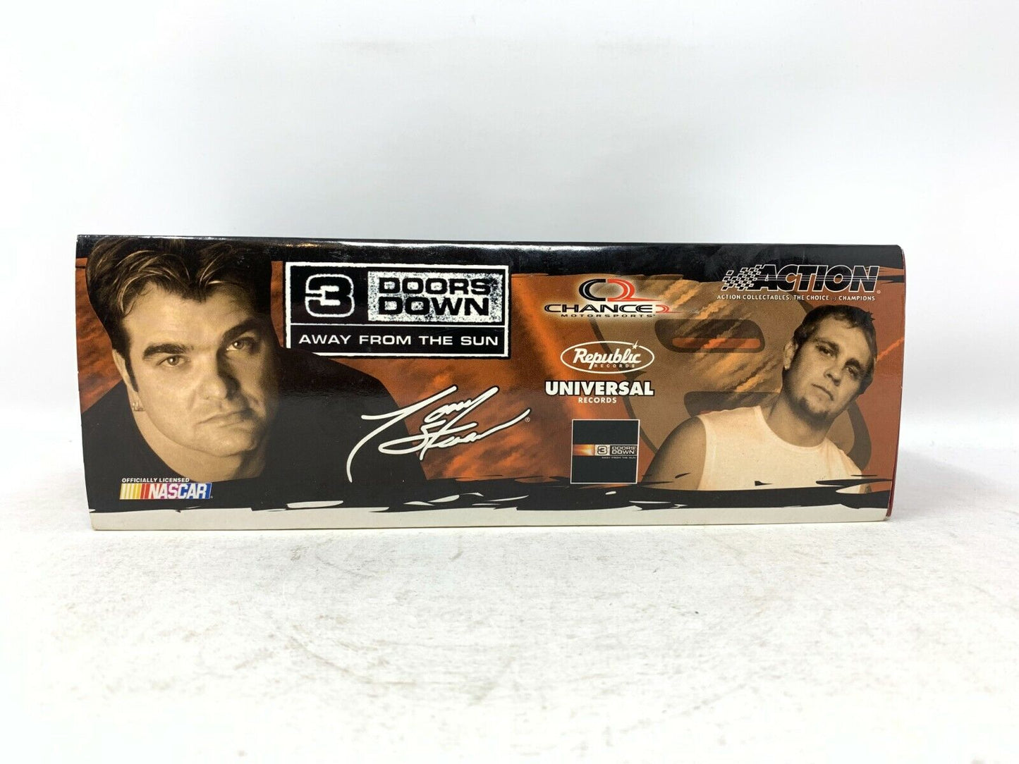 Action Nascar #8 Tony Stewart 3 Doors Down 2003 Chevy Monte Carlo 1:24 Diecast