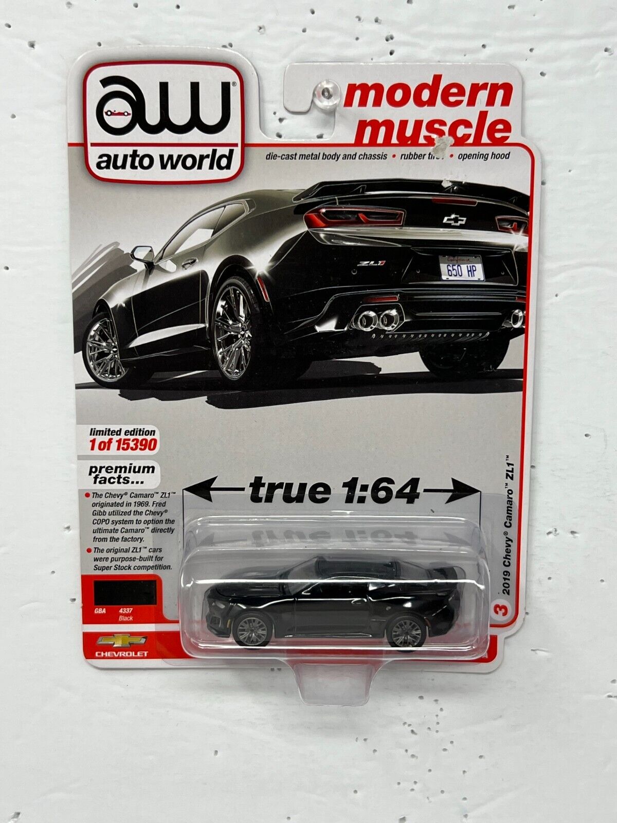 Auto World Modern Muscle 2019 Chevy Camaro ZL1 1:64 Diecast Version A