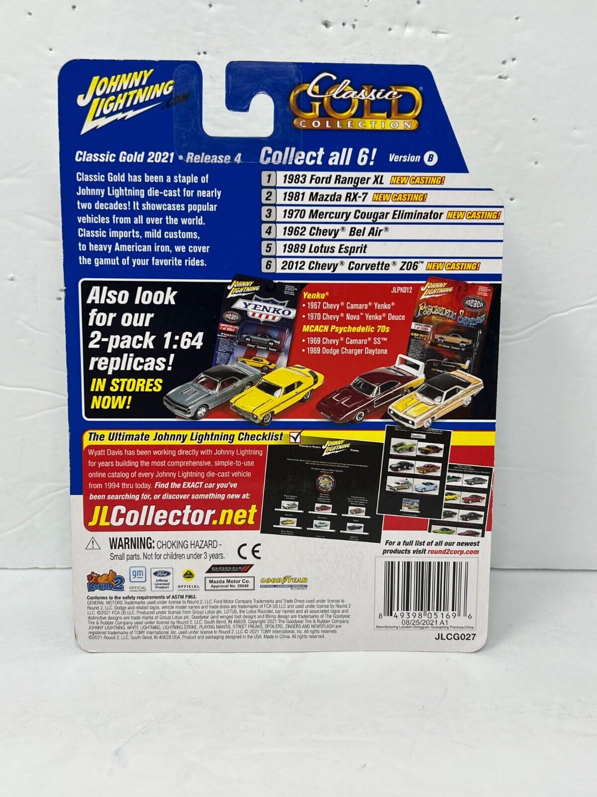 Johnny Lightning Classic Gold 1981 Mazda RX-7 1:64 Diecast Version B