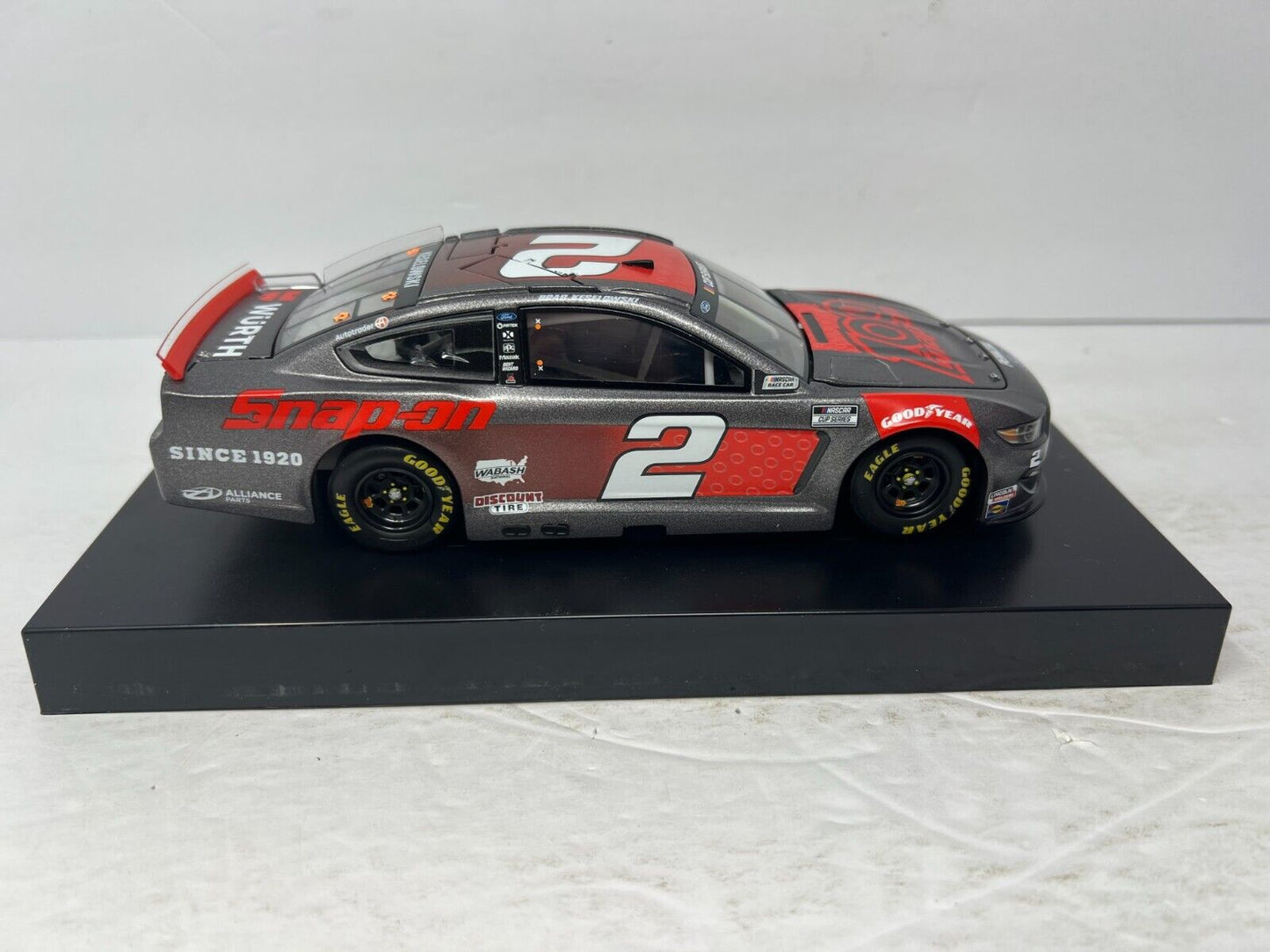 Lionel Racing Nascar #2 Brad Keselowski Snap-On Tools Ford Mustang 1:24 Diecast