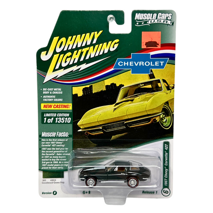 Johnny Lightning Muscle Cars U.S.A. 1967 Chevy Corvette 427 1:64 Diecast Ver. B