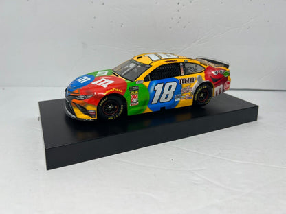 Lionel Nascar #18 Kyle Busch M&M's 2019 Toyota Camry 1:24 Diecast