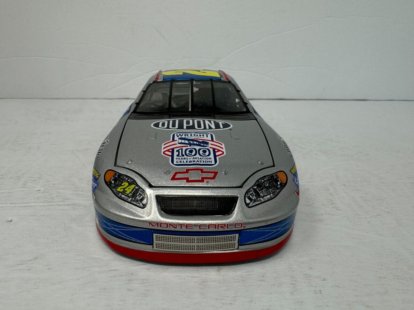 Action Nascar #24 Jeff Gordon DuPont Wright Brothers 2003 Chevy 1:24 Diecast