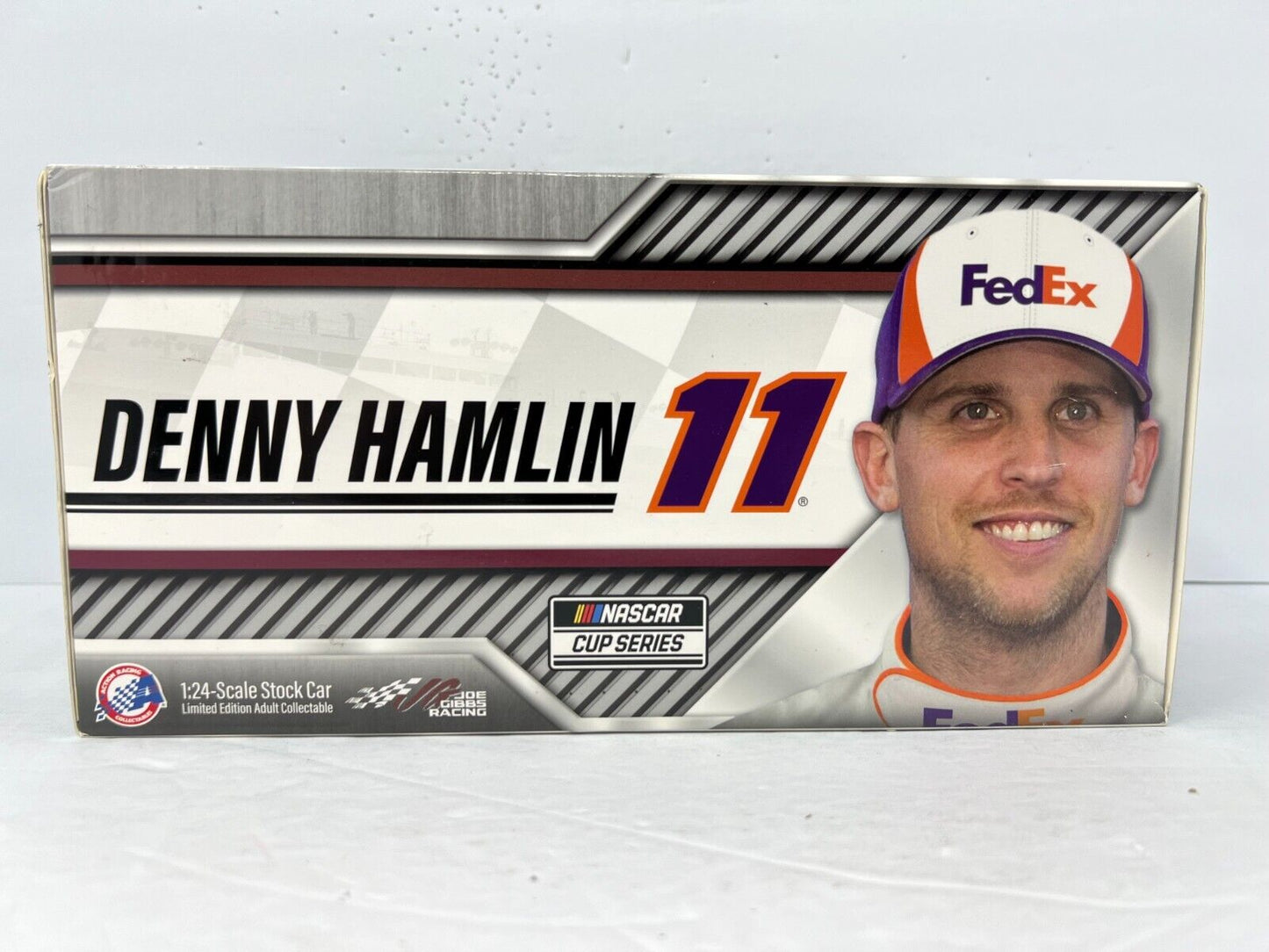 Lionel Nascar #11 Denny Hamlin FedEx Freight 2020 Camry 1:24 Diecast