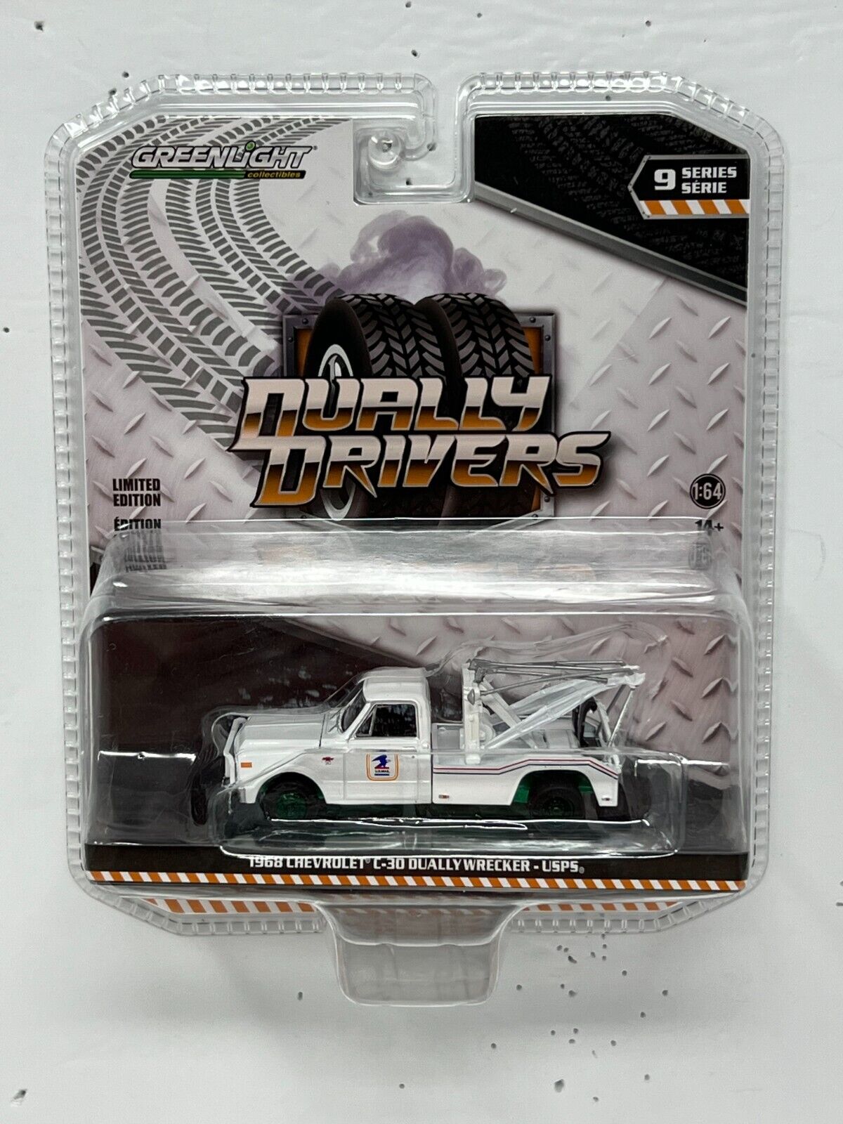 Greenlight Dually Drivers 1968 Chevrolet C-30 Wrecker GREEN MACHINE 1:64 Diecast