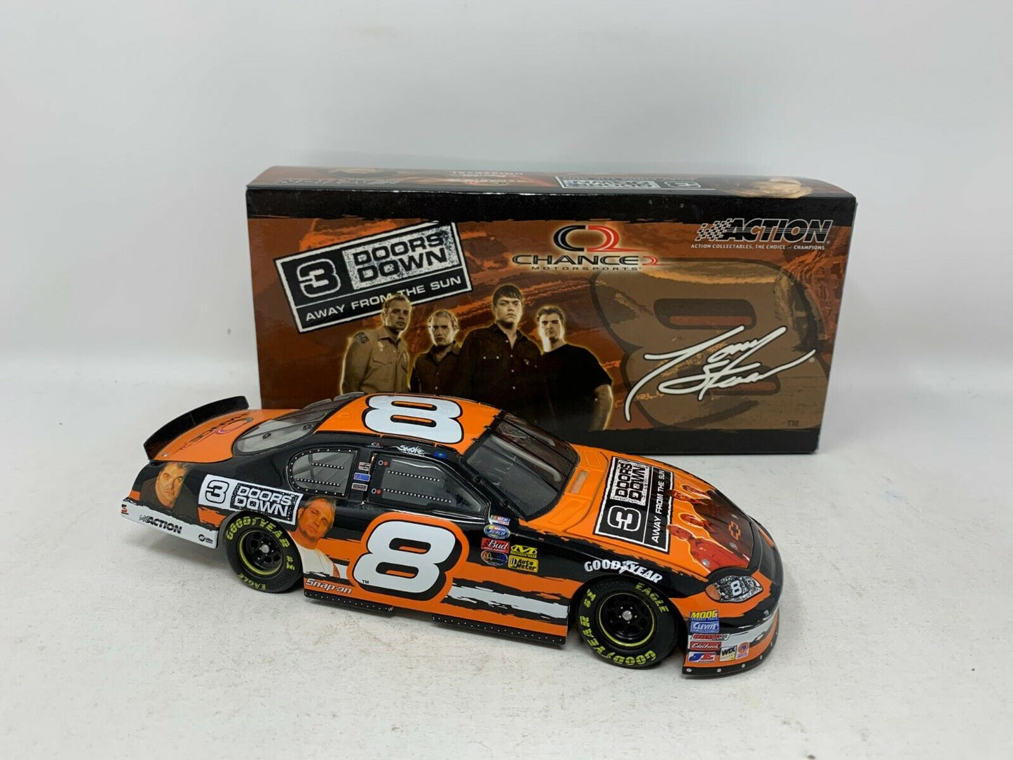 Action Nascar #8 Tony Stewart 3 Doors Down 2003 Chevy Monte Carlo 1:24 Diecast