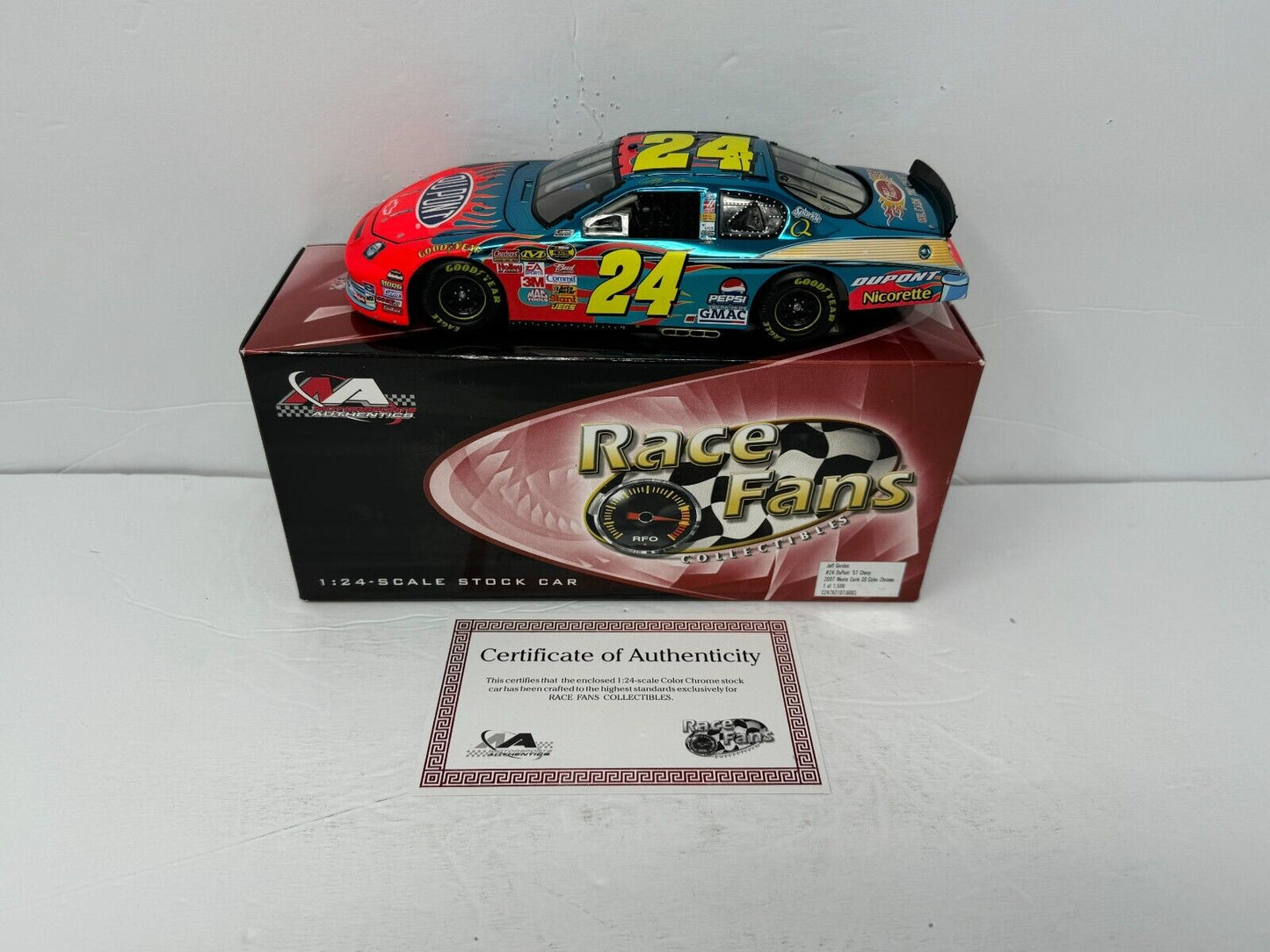 Motorsports Authentics #24 Jeff Gordon DuPont 57 Chevy Color Chrome 1:24 Diecast