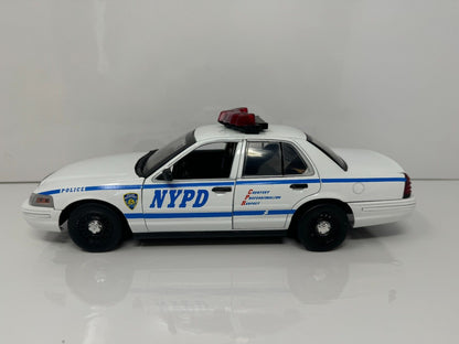 Greenlight NYPD Police Department Ford Crown Victoria Interceptor 1:18 Diecast