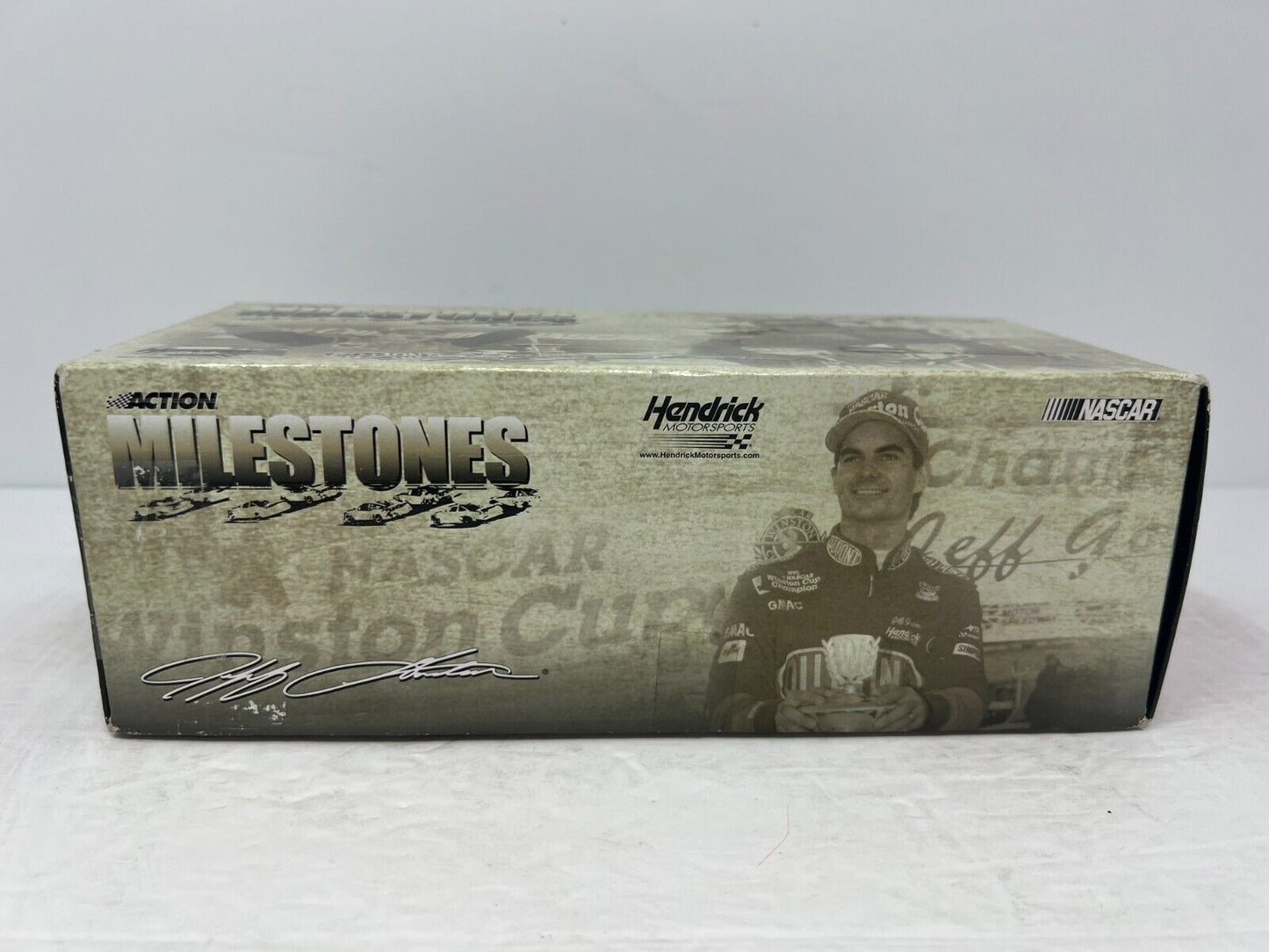 Action Nascar #24 Jeff Gordon Milestones 3 Time Daytona Winner 1:24 Diecast