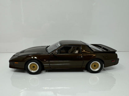 Greenlight 1987 Pontiac Firebird GTA Limited Edition 1:18 Diecast