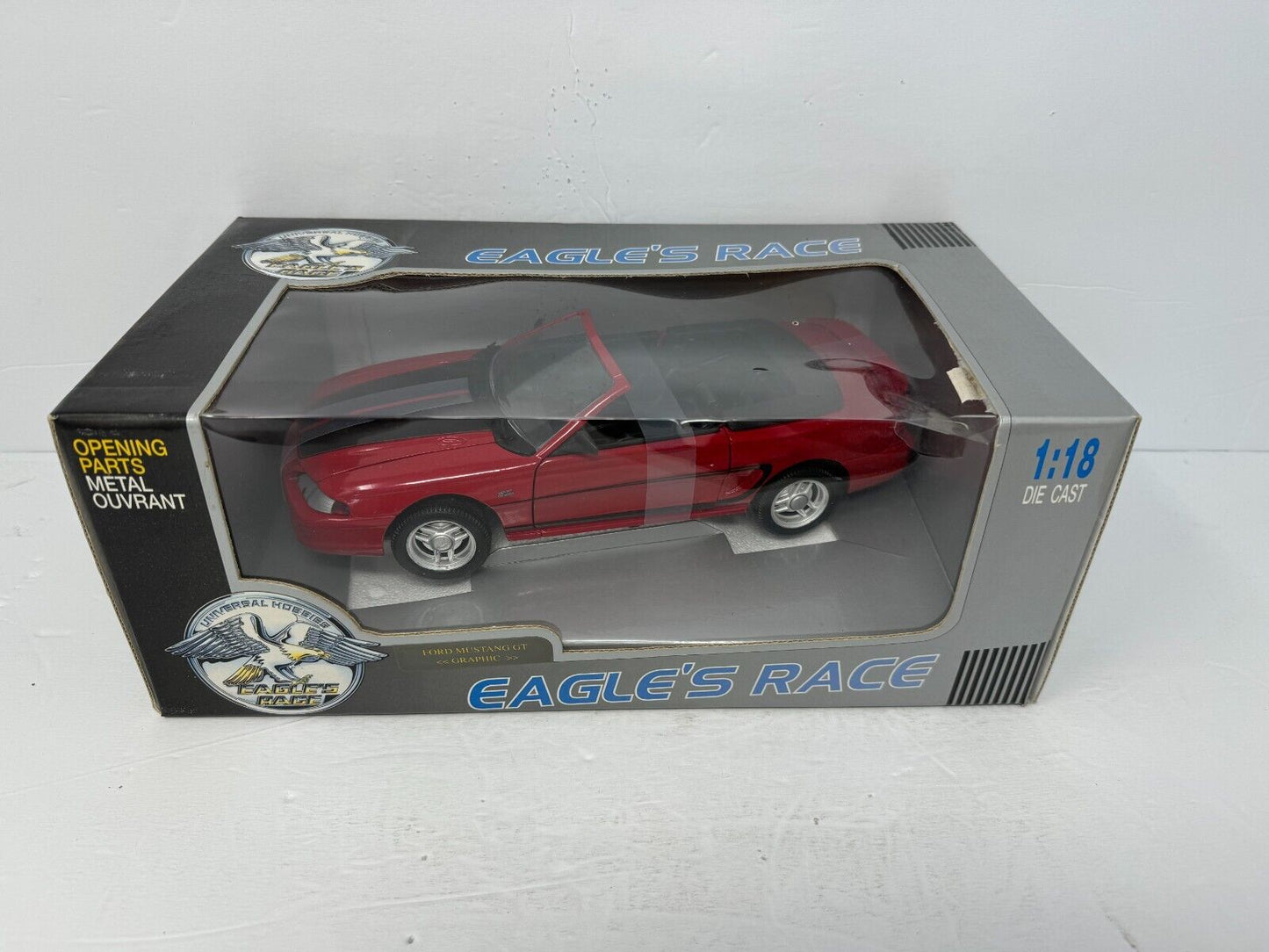 Universal Hobbies Eagle's Race 1994 Ford Mustang GT Convertible 1:18 Diecast