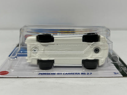 Hot Wheels Retro Racers Porsche 911 Carrera RS 2.7 1:64 Diecast