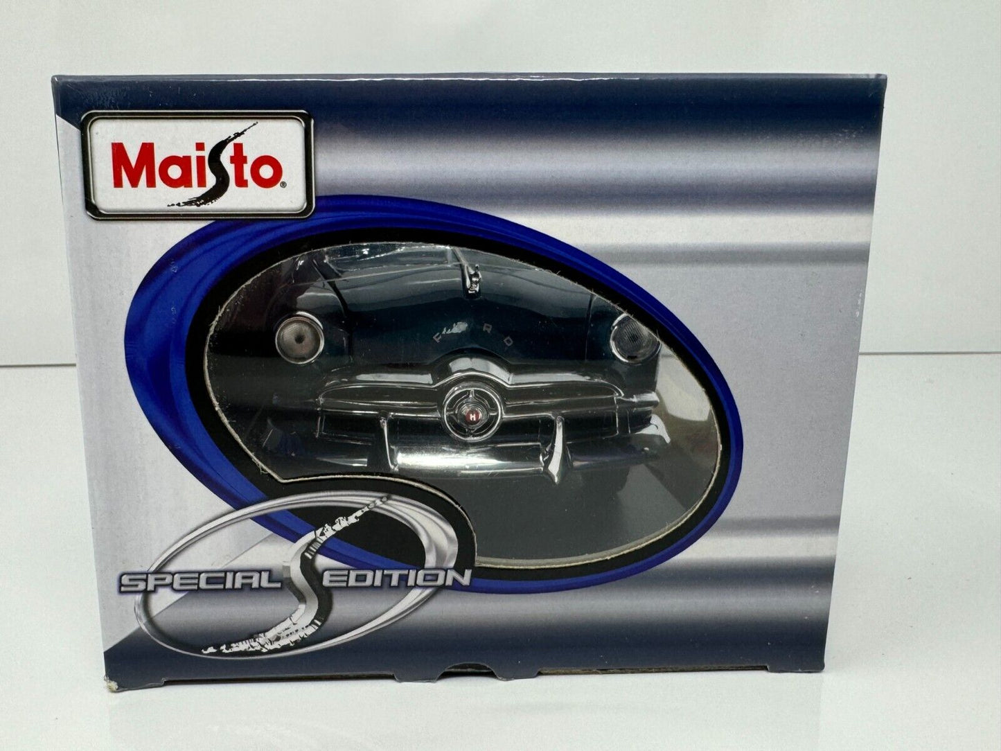 Maisto 1949 Ford Special Edition 1:18 Diecast