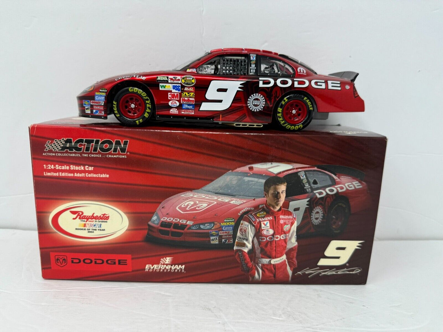 Action Nascar #9 Kasey Kahne Nextel ROTY 2004 Dodge Intrepid 1:24 Diecast Signed