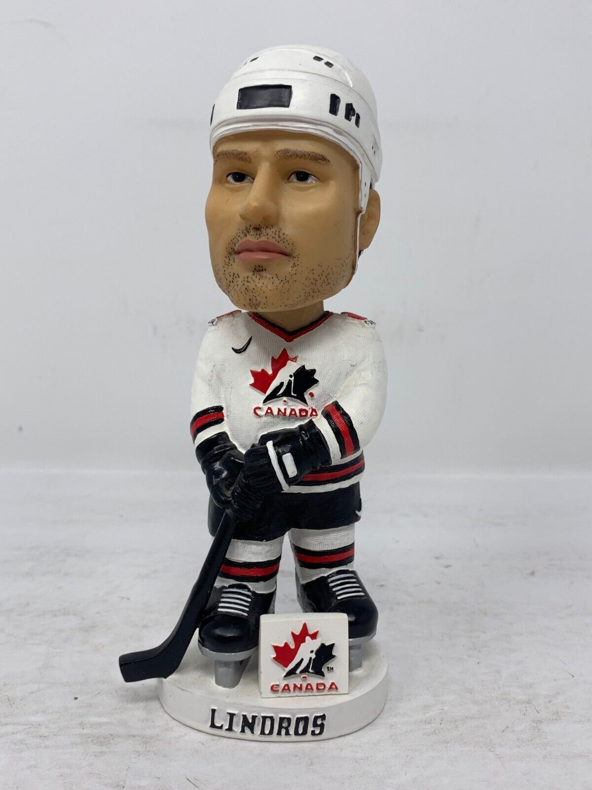 Eric Lindros NHL Team Canada Olympics 2002 Bobblehead Figure