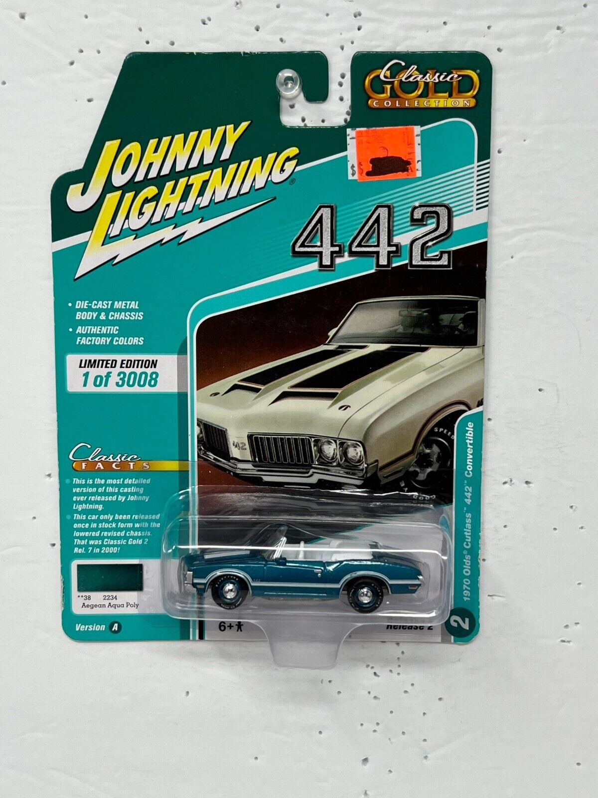 Johnny Lightning Classic Gold 1970 Olds Cutlass 442 Convertible 1:64 Diecast V.A