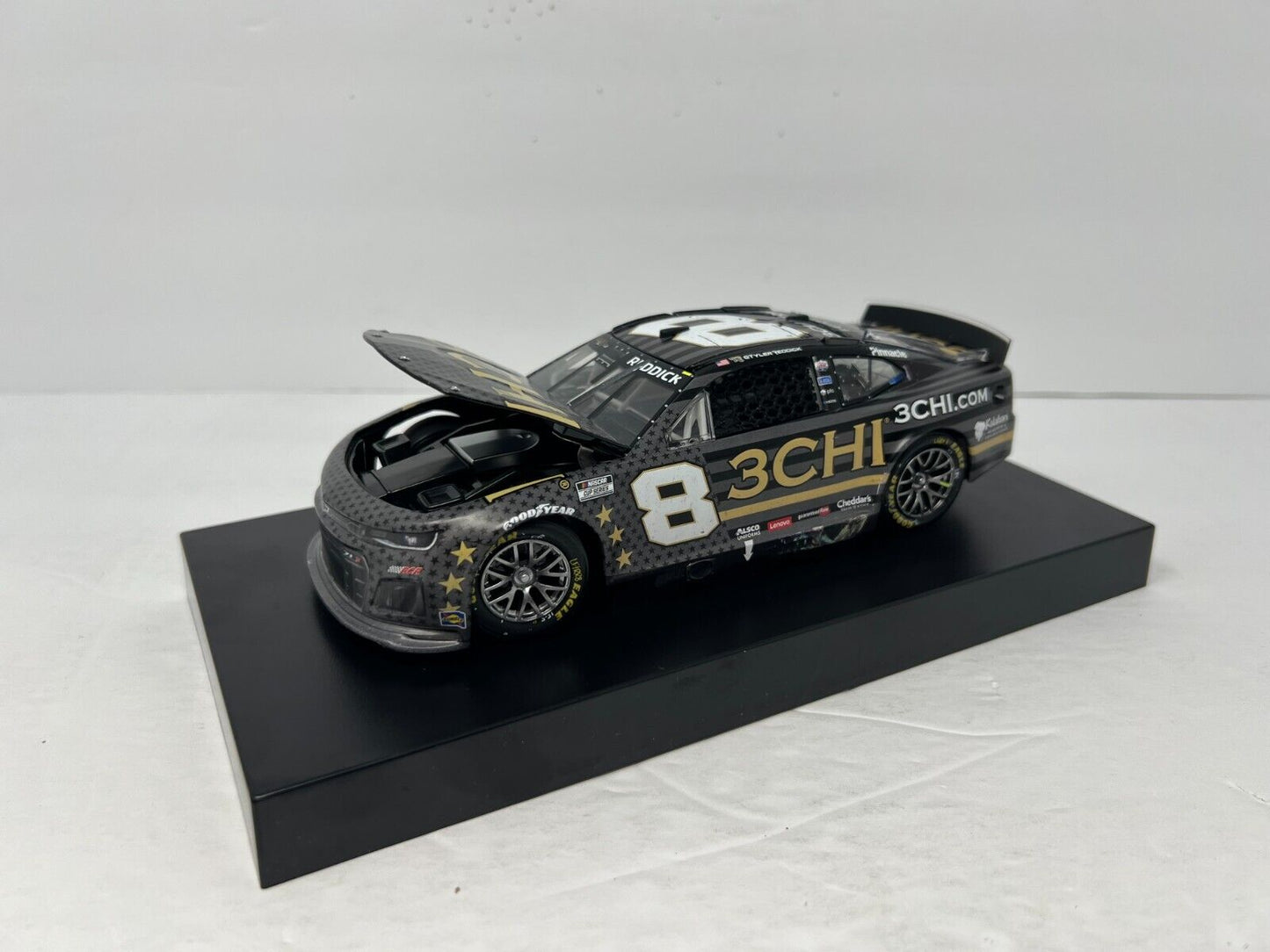 Lionel Nascar #8 Tyler Reddick 3CHI Salutes Win 2022 Camaro ZL1 1:24 Diecast