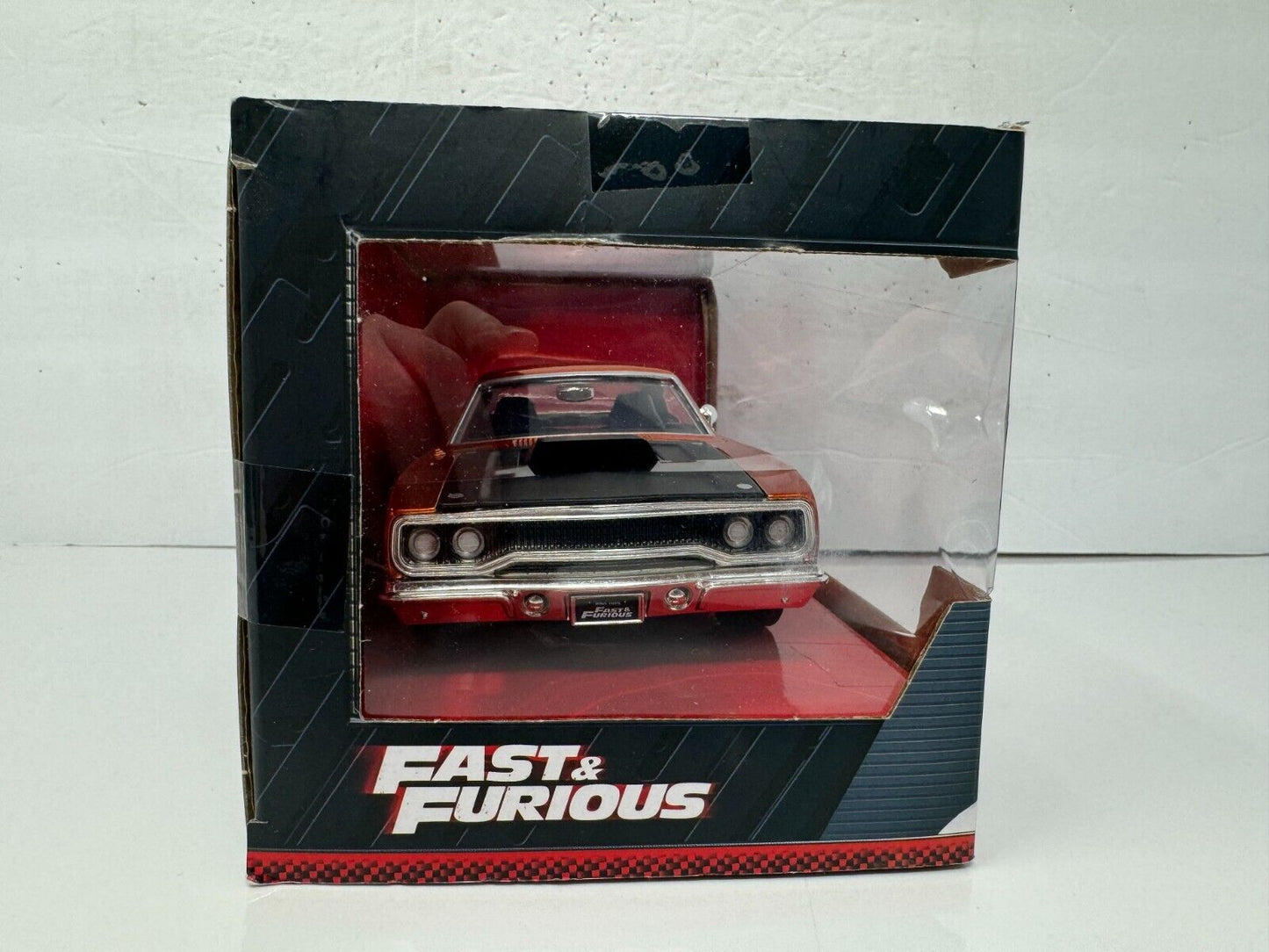 Jada Fast & Furious Dom's Plymouth Road Runner 1:24 Diecast